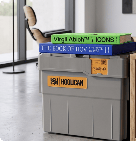 HOOLIBOX as a side table with collector books